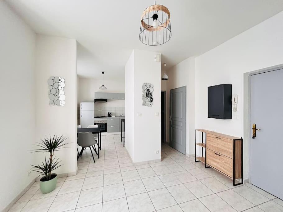 Appartement 1 Chambre Rue Faubourg De Besancon Montbéliard Exteriér fotografie